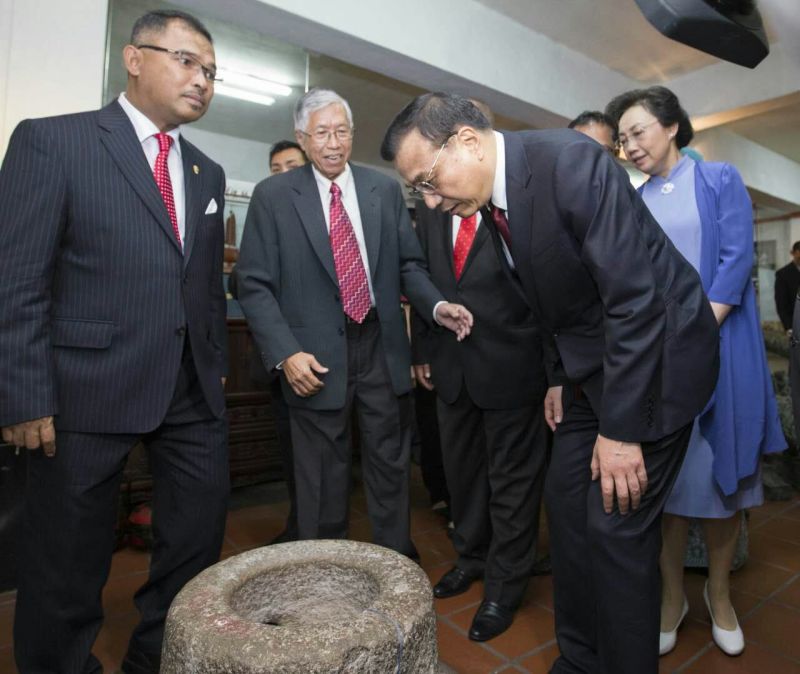 李克強(qiáng)參觀馬六甲鄭和文化館祥解“和”引共鳴