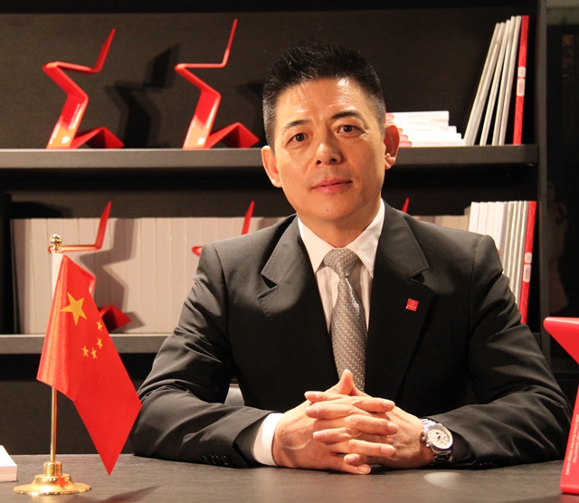 “中國設(shè)計(jì)”系列報(bào)道②紅星獎(jiǎng)陳冬亮：科技+工業(yè)設(shè)計(jì)讓“中國制造”震驚世界