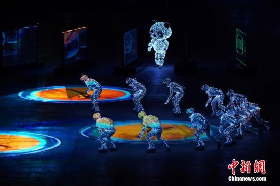 冬奧“北京八分鐘”團(tuán)隊：中國機器人登世界之巔